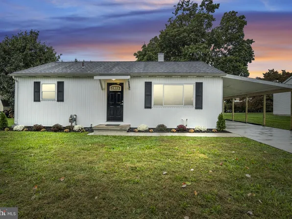 712 Kelly Dr, York, PA 17404