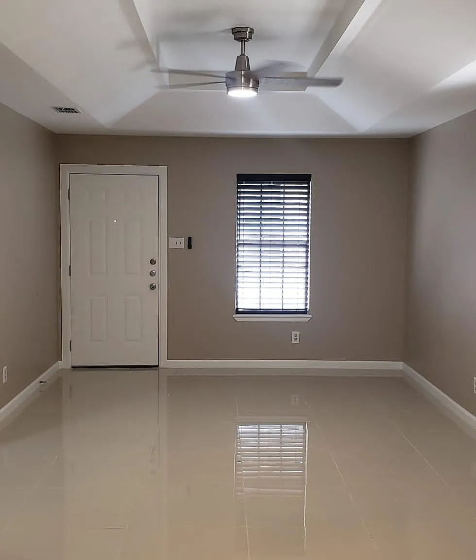 2 bed, 1.5 bath, 850 sqft, $850 — Photo 4