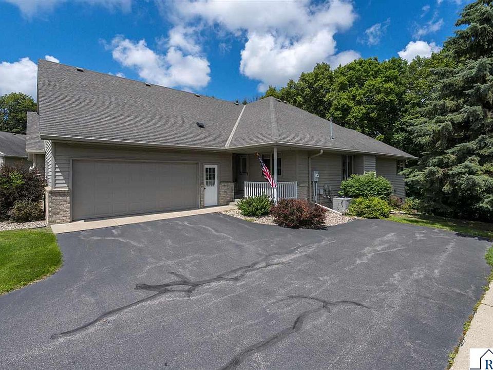 1st image of 204 Parkway Pl