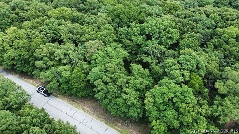 4th image of 633 Grand View Dr