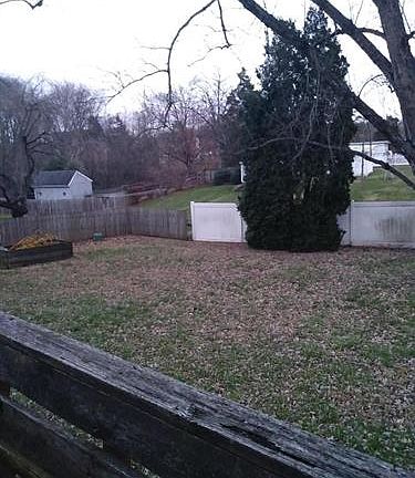 4th image of 1479 Village Way