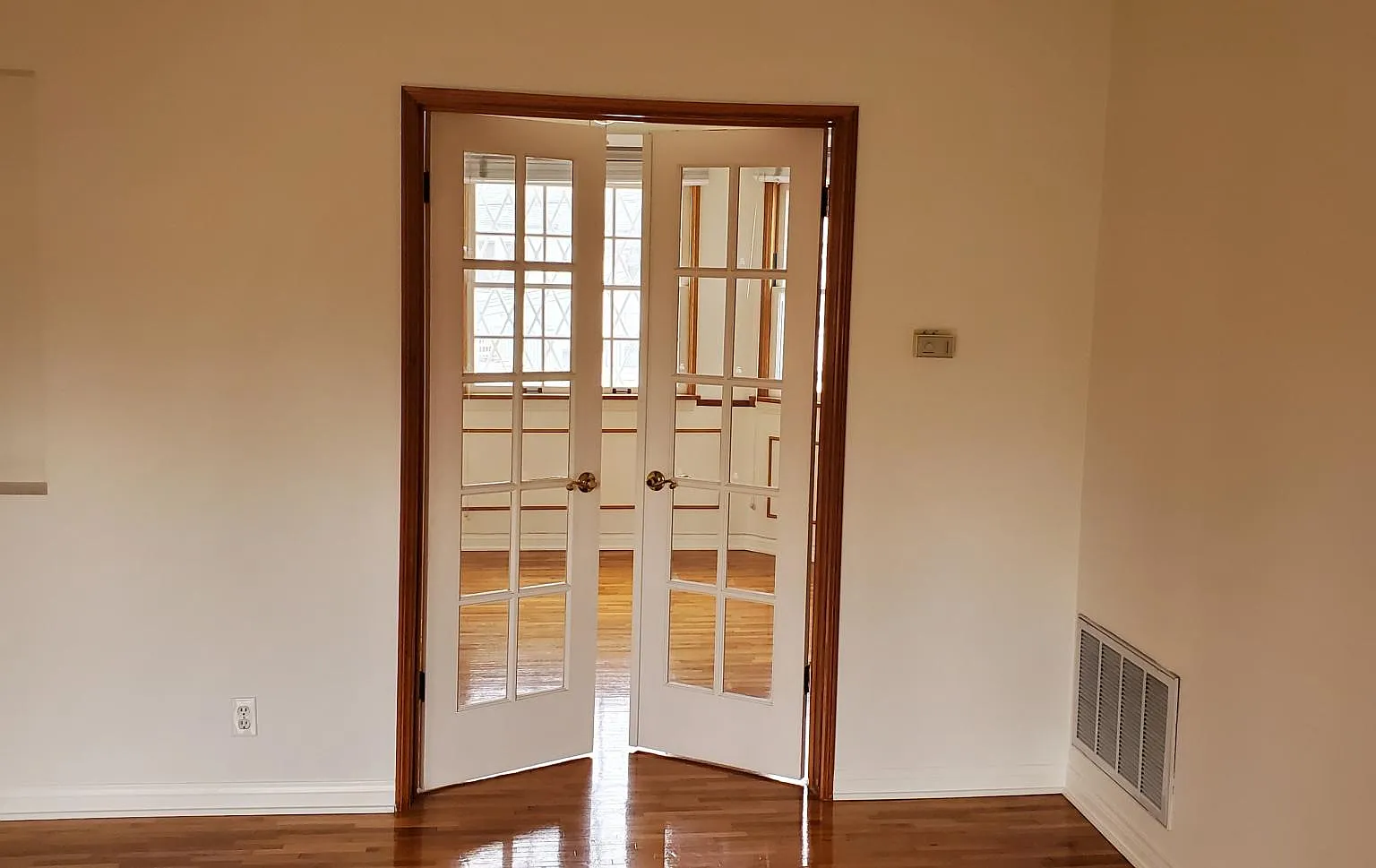 1 bed, 900 sqft, $2,499 — Photo 4