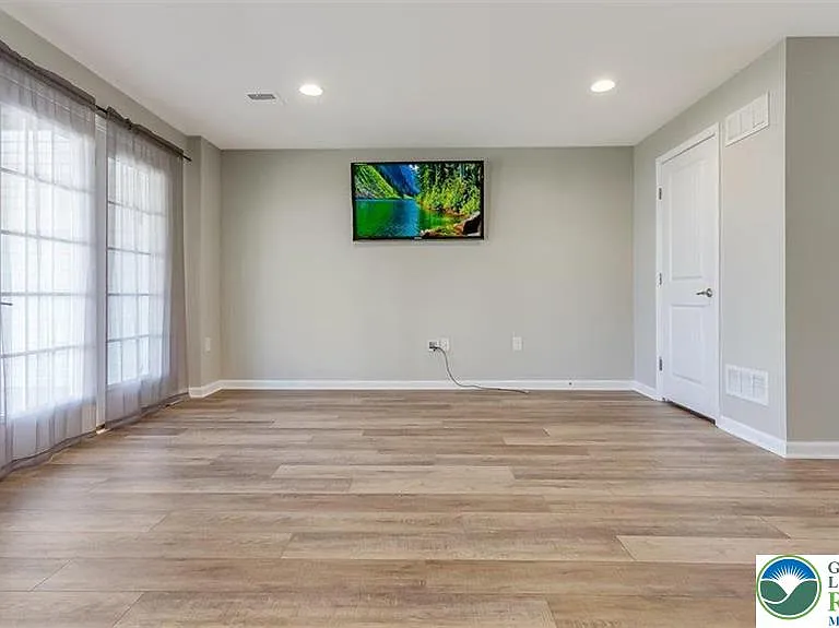 10 White Rose Ln — Photo 10