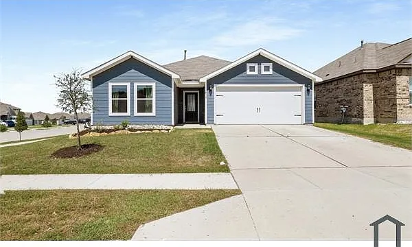 932 American Flyer Blvd — Photo 2