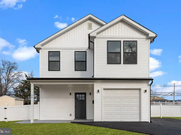 34 Fortune Ln, Levittown, PA 19055