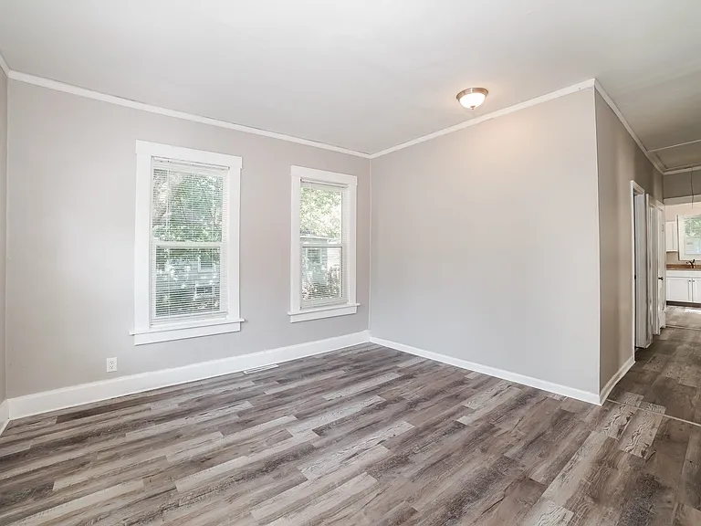 1761250_019_living_room_12929025.jpg