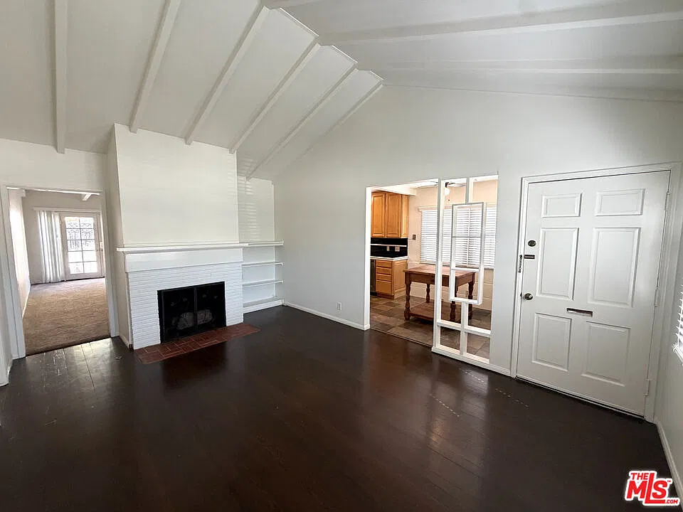 2 bed, 2.0 bath, 1172 sqft, $4,450 — Photo 4
