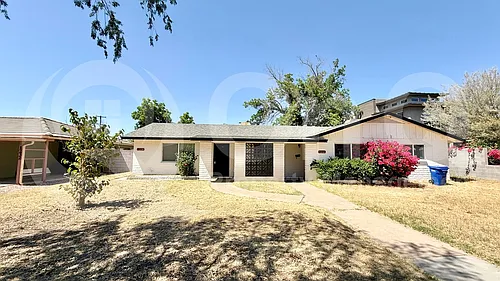 1228 W 5th St Photo 1