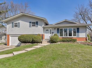 648 67th St, Downers Grove, IL 60516