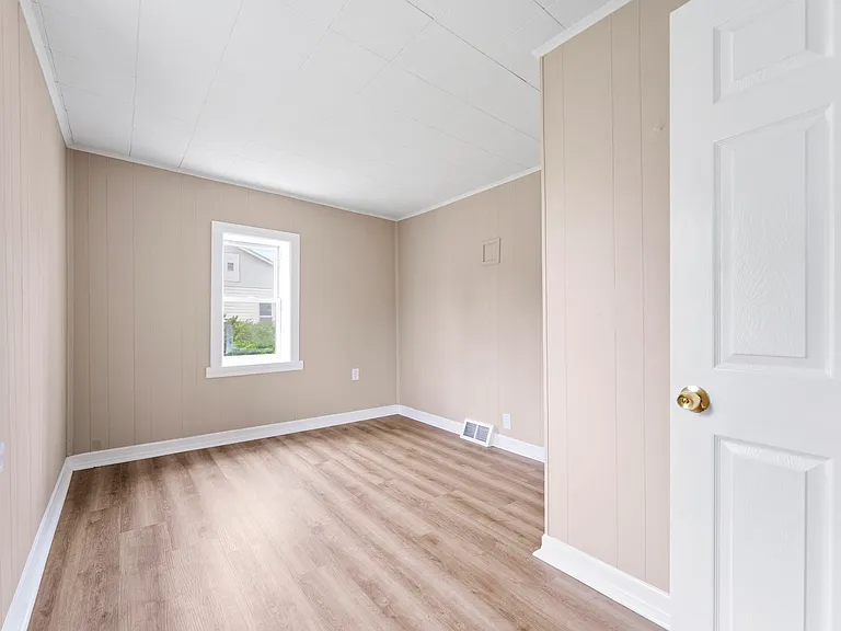 284 Ellicott Rd — Photo 13