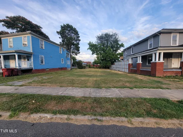 307 W Watauga Ave, Johnson City, TN 37604