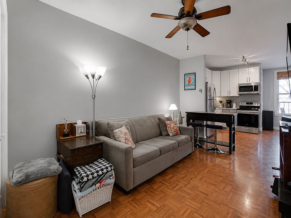 1st image of 119 Clinton St APT 2L