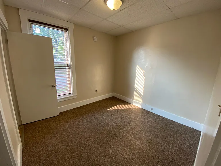 463 Saint John St #1R — Photo 11