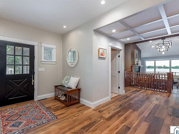 5th image of 6213 Shamrock Dr