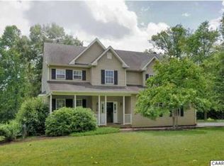 97 Deerview Rd, Keswick, VA 22947