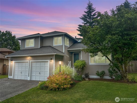 15616 160th Court SE, Renton, WA 98058