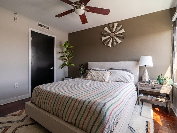 3rd image of 3812 Park Blvd Unit 504