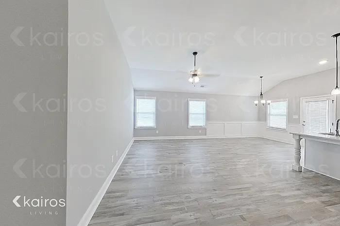 4 bed, 2.0 bath, 1750 sqft, $2,075 — Photo 3