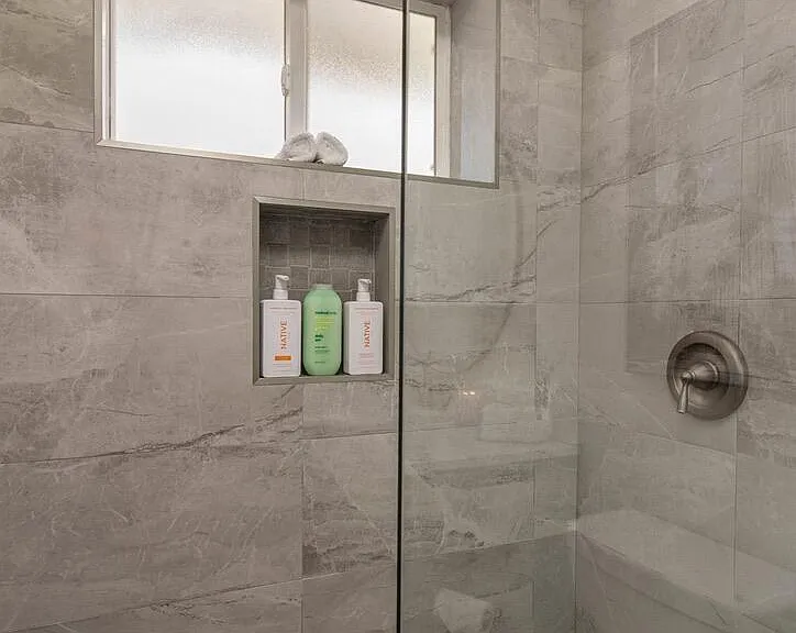 4526 E Paradise Ln — Photo 26
