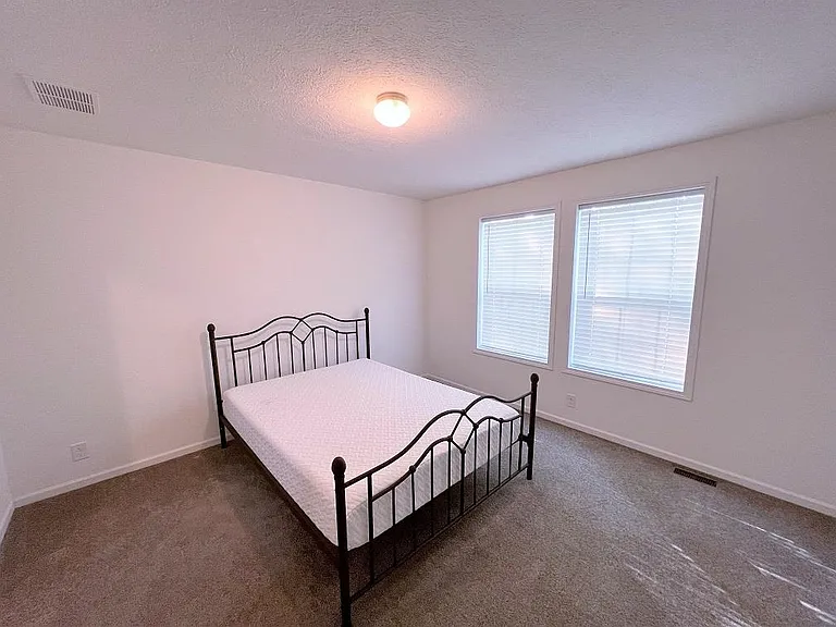 4851 N Verity Rd — Photo 7