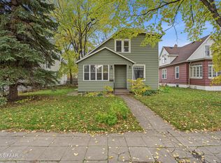 618 Walnut St, Grand Forks, ND 58201