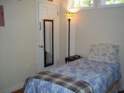 5th image of 78 Crystal Dr