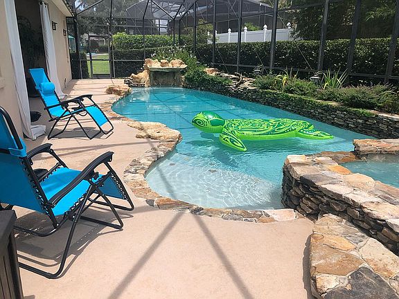 3rd image of 2347 Hammock View Dr