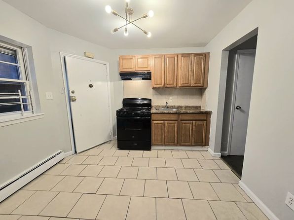 479 Roseville Ave APT 11