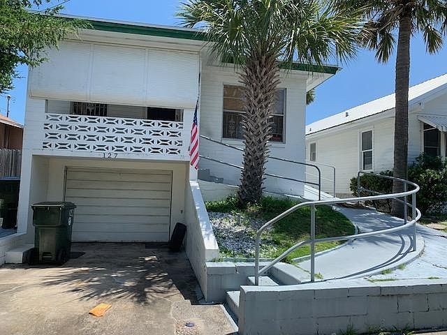 1st image of 127 S Oleander Ave