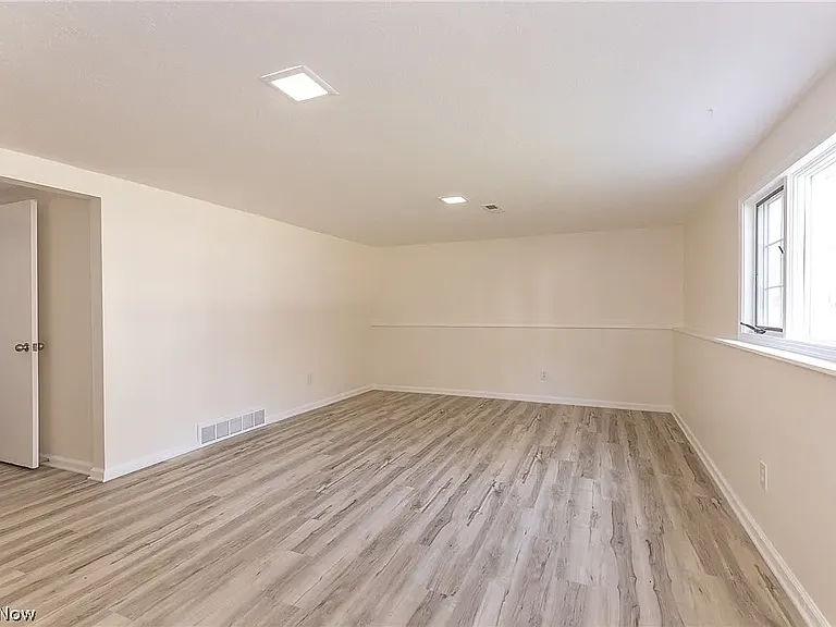 5258 Main Ave — Photo 19
