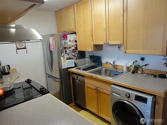 3rd image of 22993 Marine View Drive S #D306