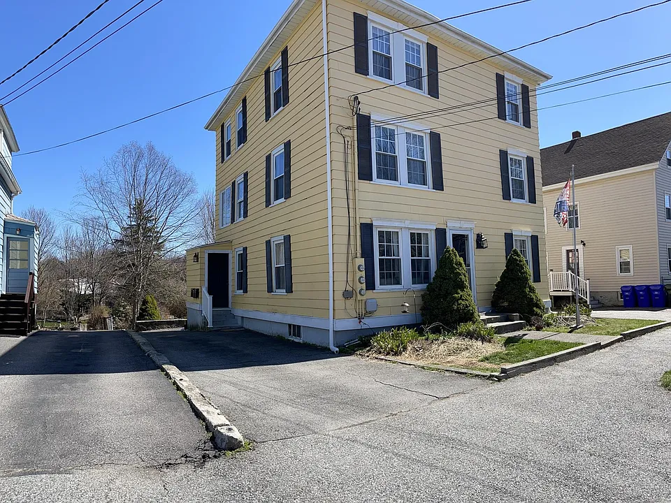 12 Third School St #2