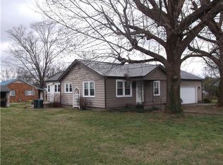 1210 W Market St, Decherd, TN 37324