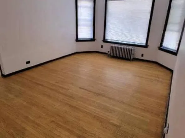 2709 N Laramie Ave #1E, Chicago, IL 60639