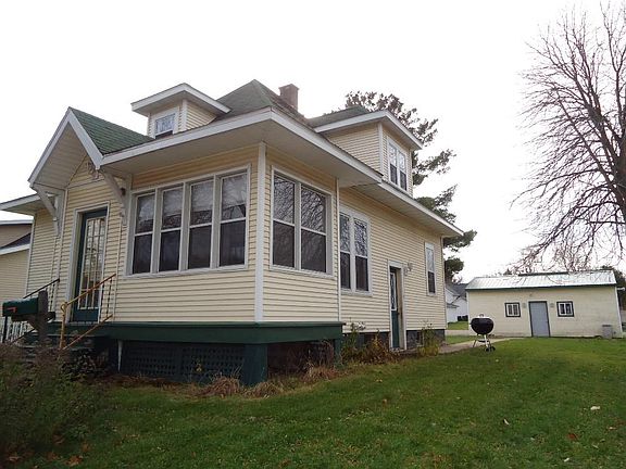 2nd image of 719 E Wausau Ave
