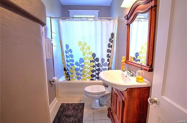 1369 McCausland Ave #2N — Photo 4