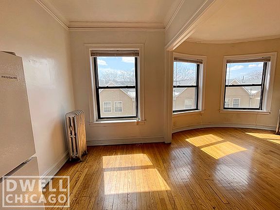 3rd image of 6810 N Lakewood Ave #6812-3D