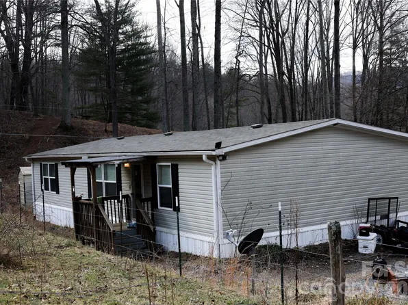 460 Bunny Run Rd, Canton, NC 28716