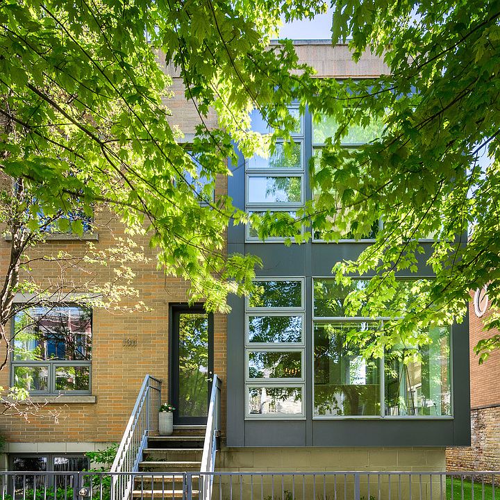 1st image of 1307 W Wrightwood Ave APT 102
