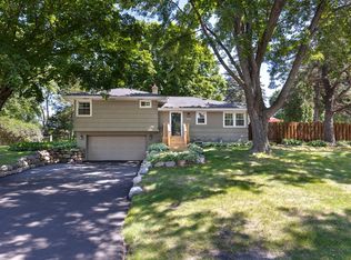 5301 Holiday Rd, Minnetonka, MN 55345