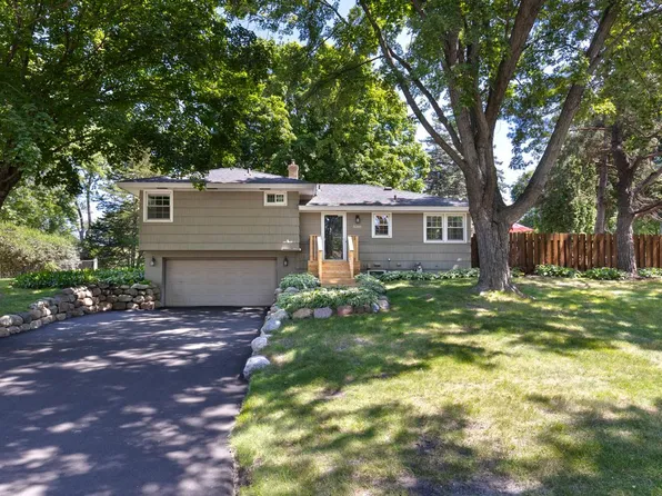 5301 Holiday Rd, Minnetonka, MN 55345