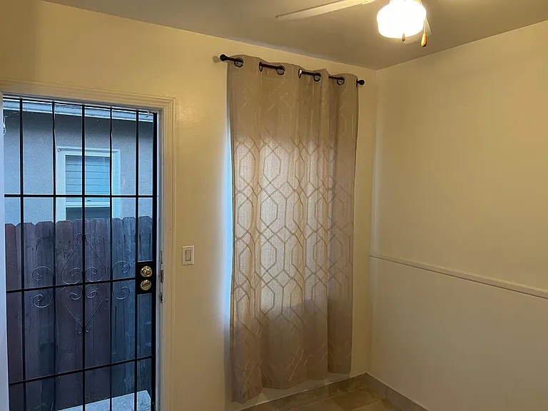 3641 Wesley St — Photo 9