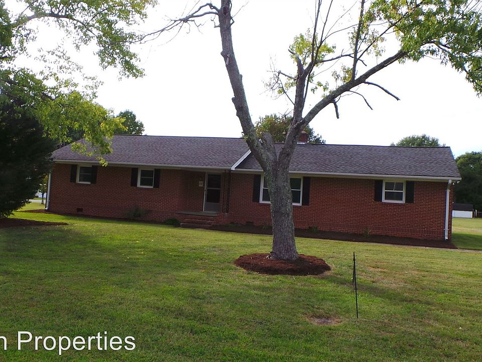 1st image of 818 Springwood Ave
