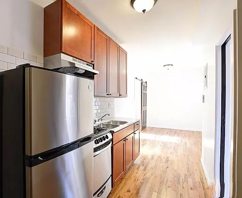 Rented by REAL New York | media 3