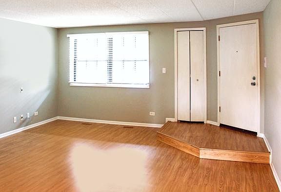2nd image of 1486 W Jefferson Ave Unit A