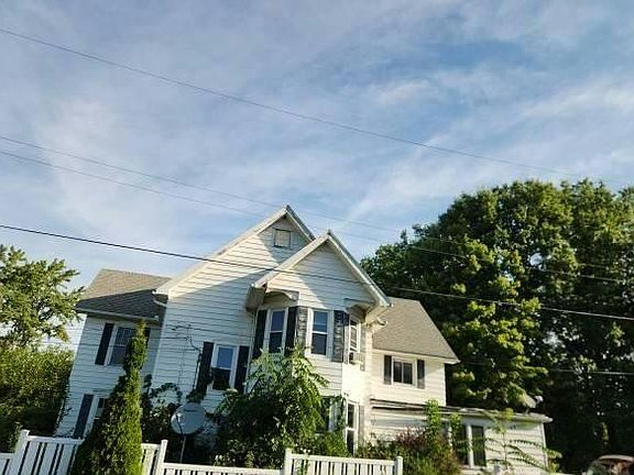 3rd image of 120 N Freedom St