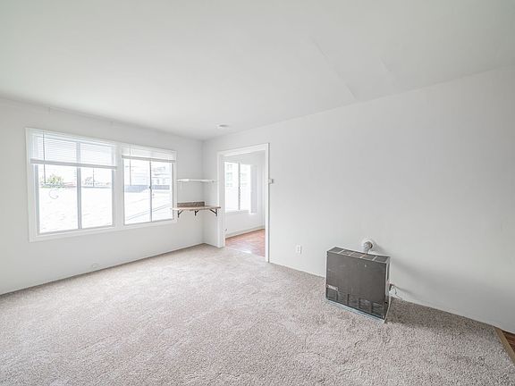 3rd image of 3267 Hollis St APT 12