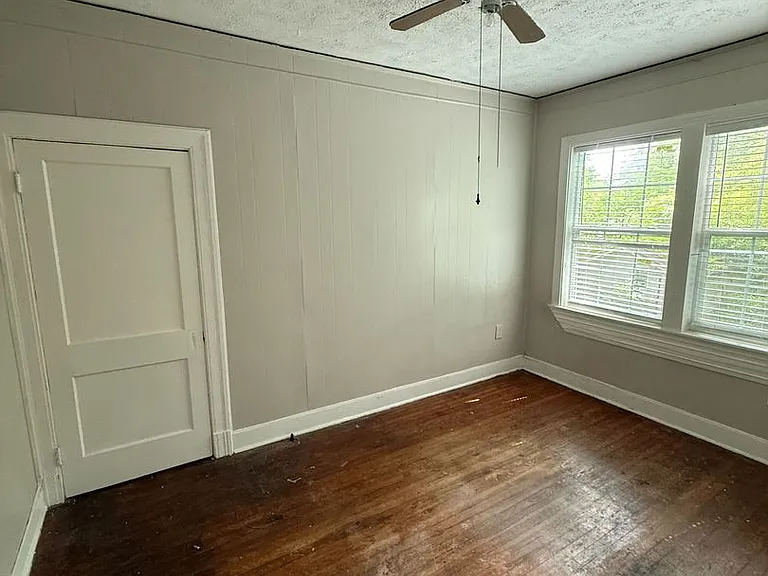 3808 Northview Dr — Photo 8