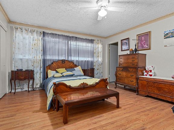 5th image of 11318 Wallisville Rd