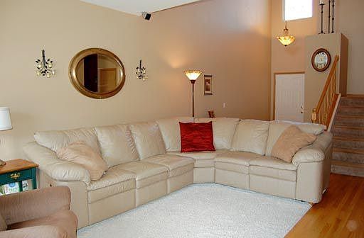 3rd image of 275 Thornwood Way Unit D